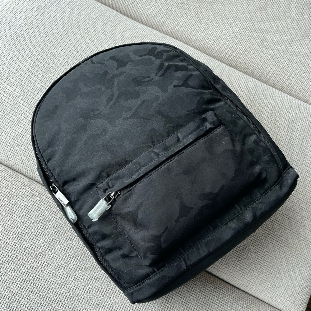 DEUX LUX BLACK CAMO BACKPACK BNWT